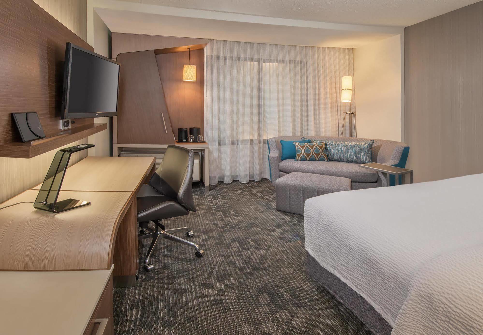 Courtyard By Marriott Salt Lake City Downtown Exterior photo