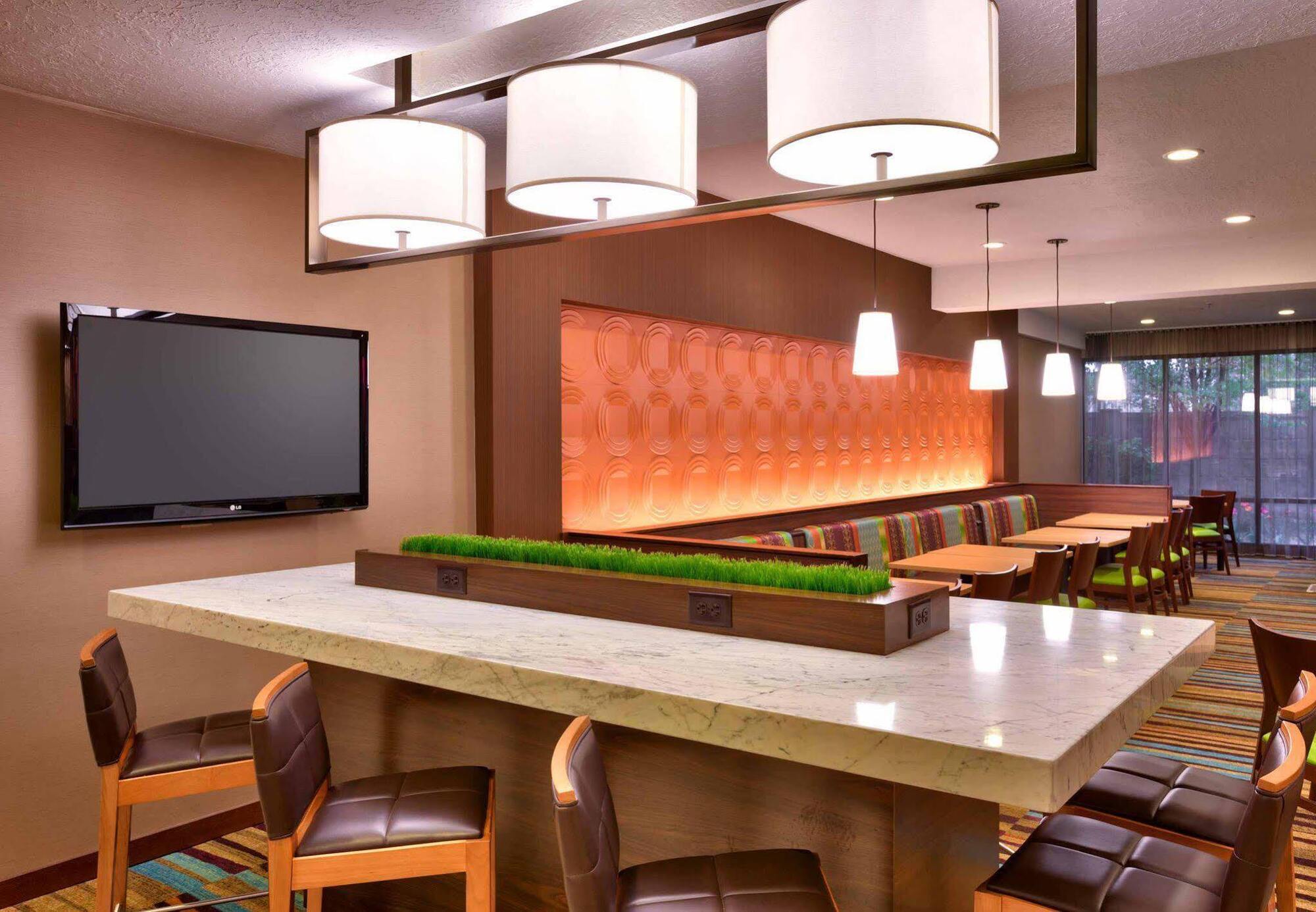 Courtyard By Marriott Salt Lake City Downtown Exterior photo